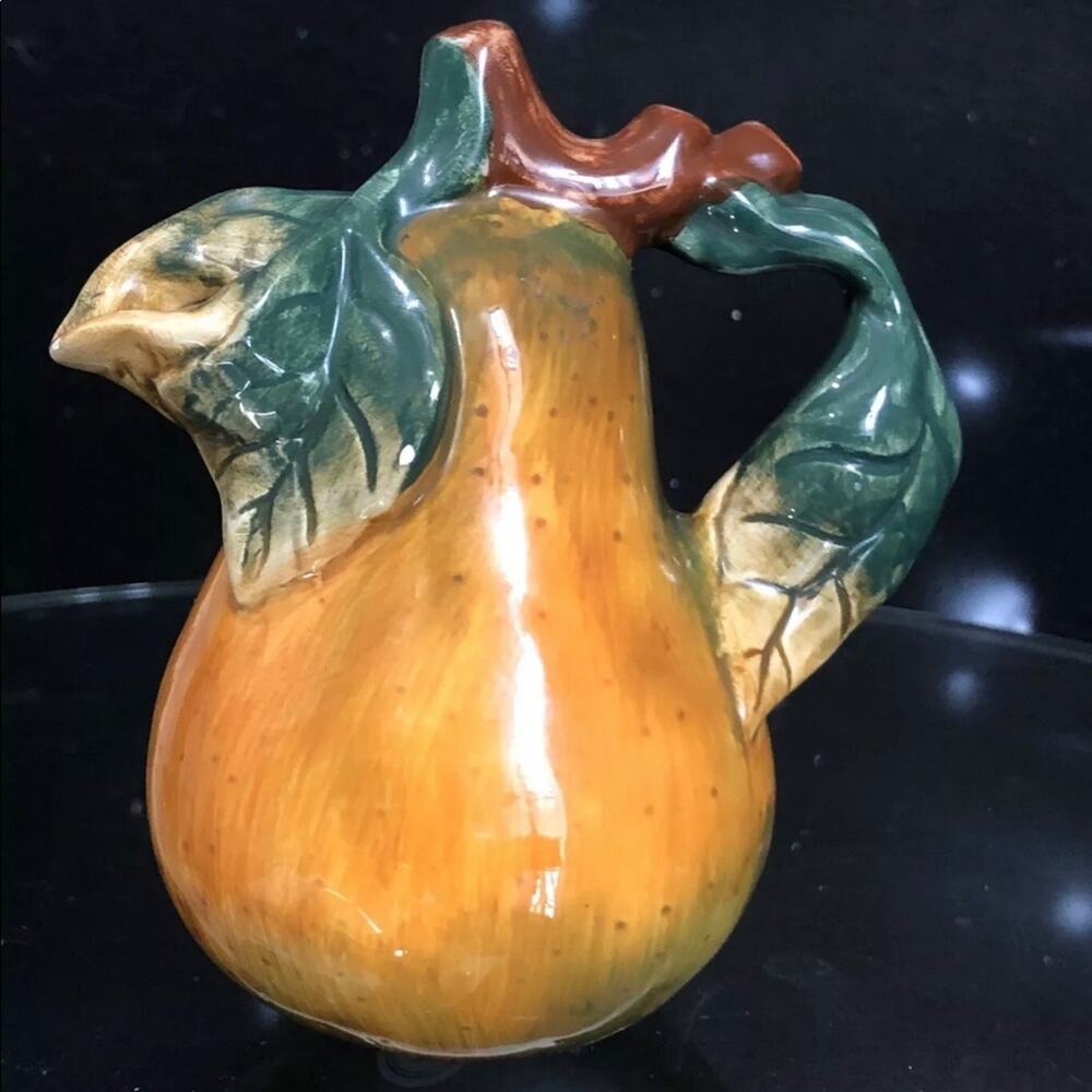 Sakura Sonoma Golden Yellow/Green Pear‎ Hand Painted Small Pitcher Creamer